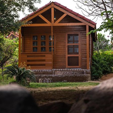Leo Wodden Resort האמפי מראה חיצוני תמונה
